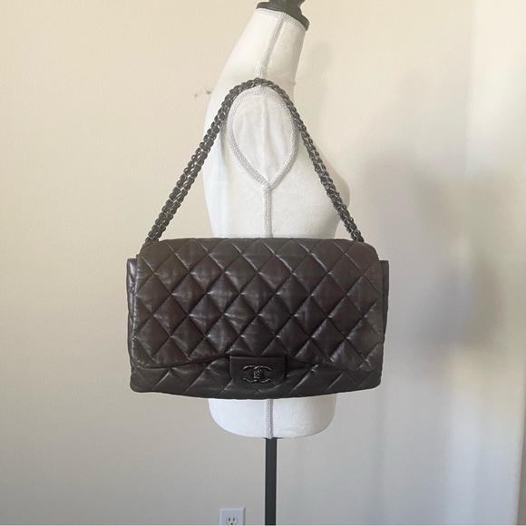 Authentic CHANEL Lambskin Double Chain Single Flap Maxi Size Handbag - Picture 16 of 16